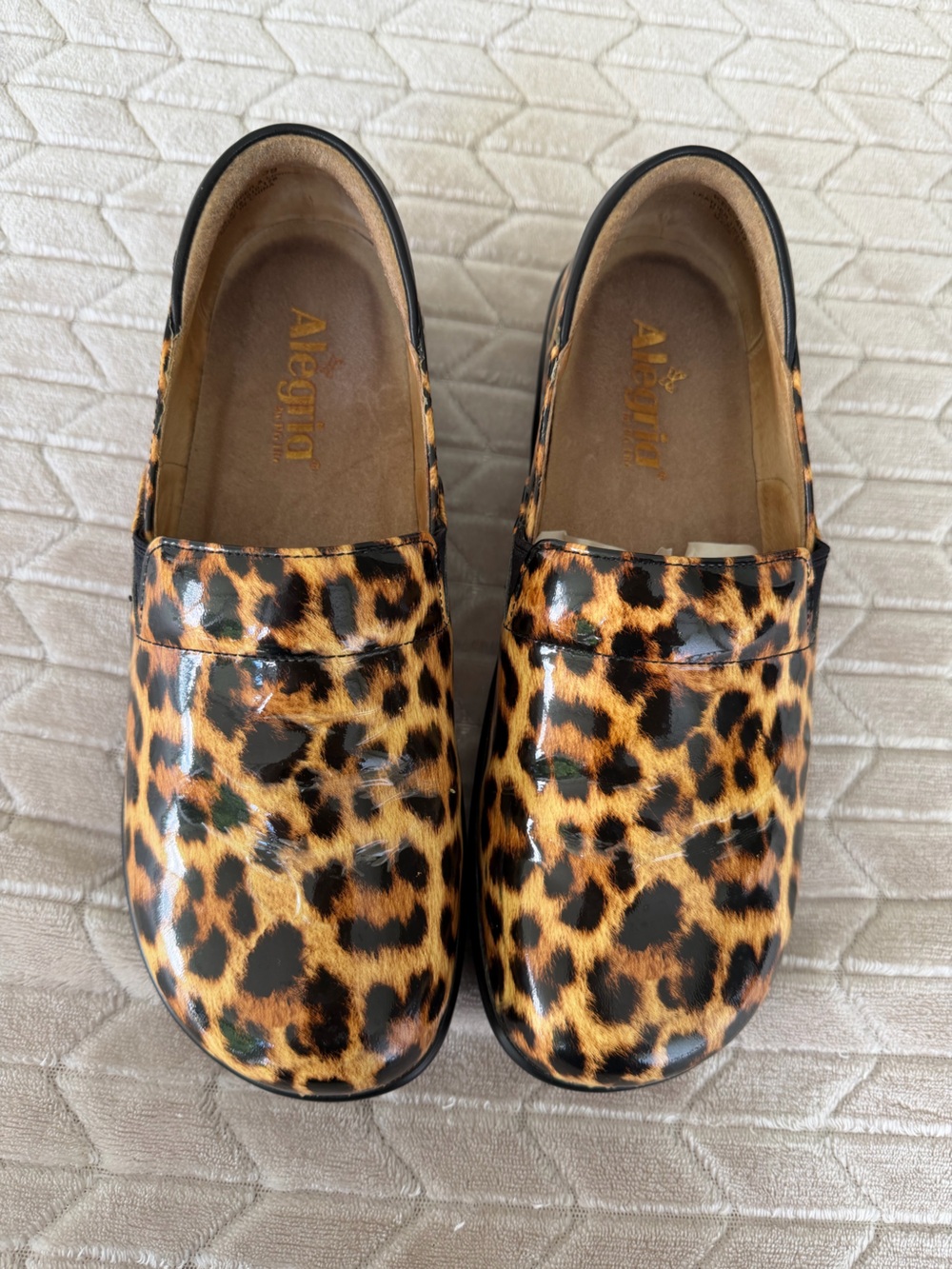 Alegria Keli Leopard Professional Shoe Slip Resistant Leather Clogs size 39/US 9